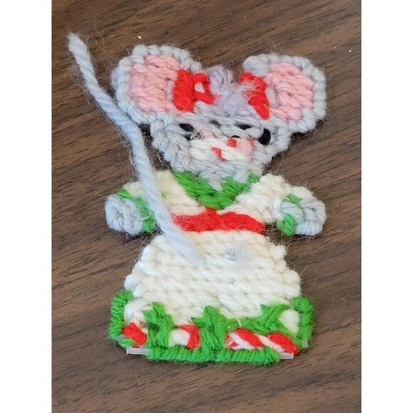 Crochet knit pattern Mouse girl dress ornament Xmas decor - Picture 3 of 3